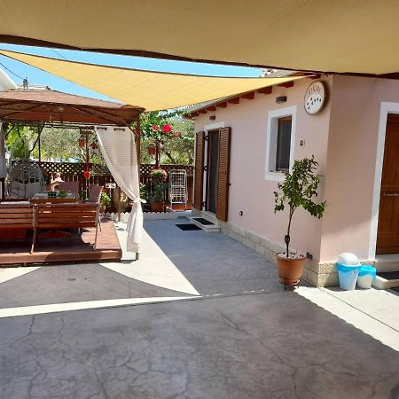 Villa Arktos Нидри Екстериор снимка